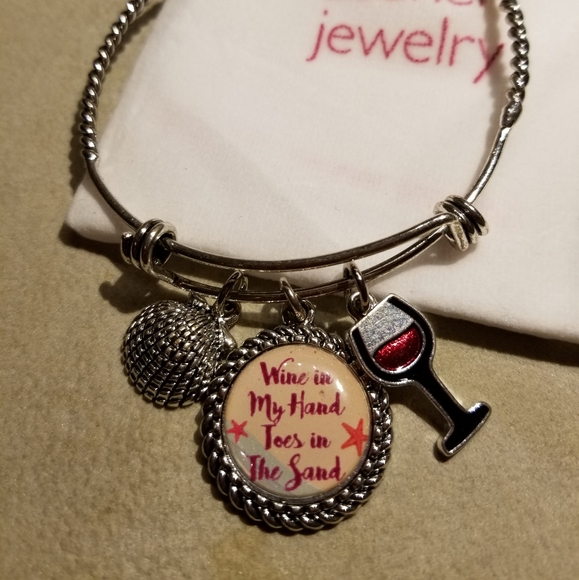 Jennifer Zeuner Jewelry - Picture 2 of 3